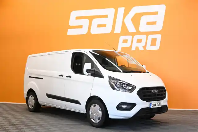 Valkoinen Pakettiauto, Ford Transit Custom – CNX-954