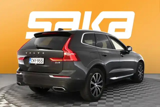 Harmaa Maastoauto, Volvo XC60 – CNY-955