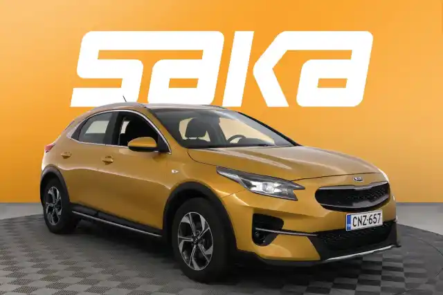 Keltainen Viistoperä, Kia XCeed – CNZ-657
