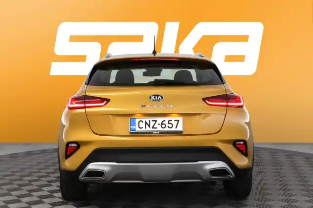 Keltainen Viistoperä, Kia XCeed – CNZ-657