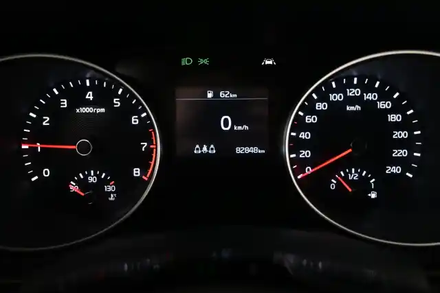 Keltainen Viistoperä, Kia XCeed – CNZ-657