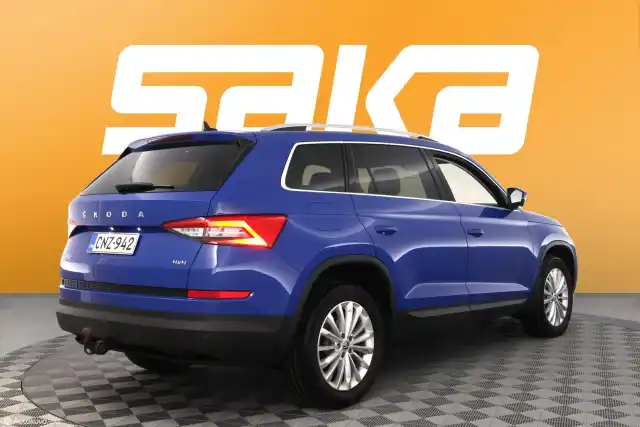 Sininen Maastoauto, Skoda Kodiaq – CNZ-942