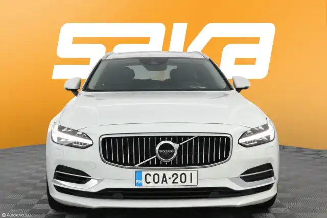 Valkoinen Farmari, Volvo V90 – COA-201