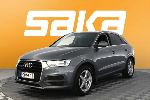 Harmaa Maastoauto, Audi Q3 – COA-691