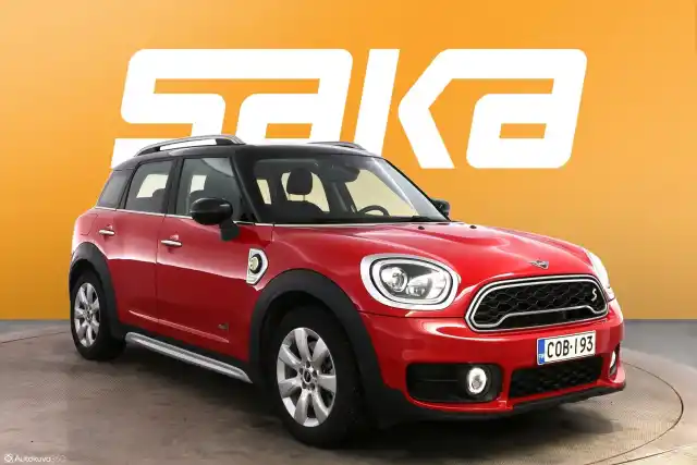 Punainen Maastoauto, MINI Countryman – COB-193