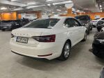 Valkoinen Sedan, Skoda Superb – COB-296, kuva 3