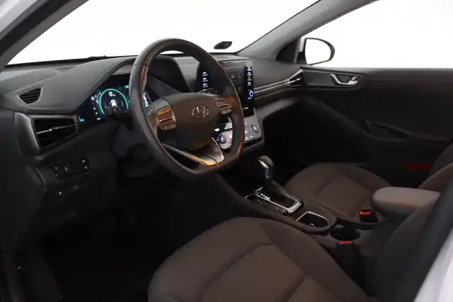 Valkoinen Viistoperä, Hyundai IONIQ hybrid – COB-954