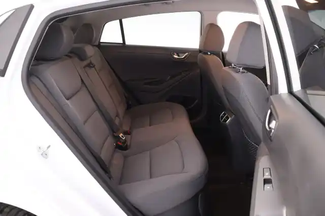 Valkoinen Viistoperä, Hyundai IONIQ hybrid – COB-954