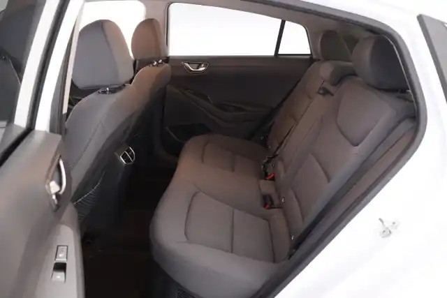 Valkoinen Viistoperä, Hyundai IONIQ hybrid – COB-954