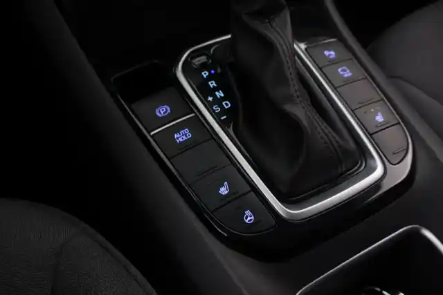 Valkoinen Viistoperä, Hyundai IONIQ hybrid – COB-954