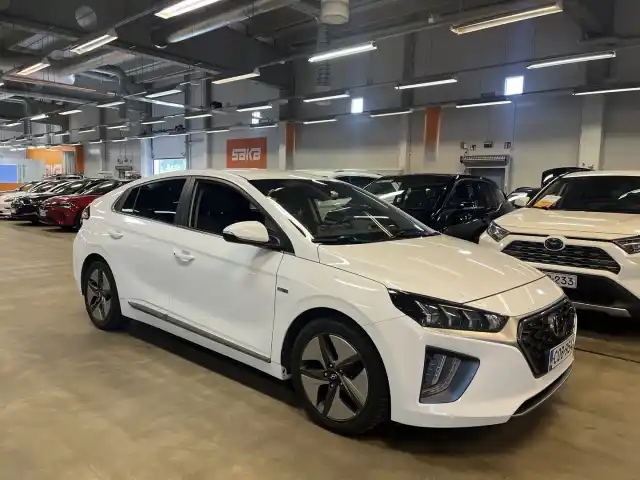 Valkoinen Viistoperä, Hyundai IONIQ hybrid – COB-954