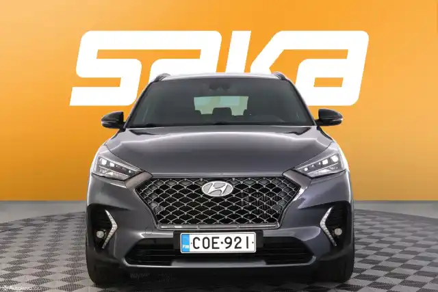 Harmaa Maastoauto, Hyundai Tucson – COE-921