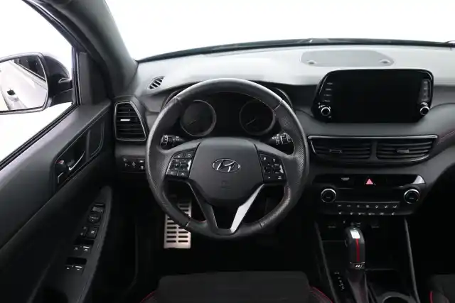 Harmaa Maastoauto, Hyundai Tucson – COE-921