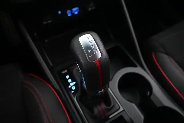 Harmaa Maastoauto, Hyundai Tucson – COE-921