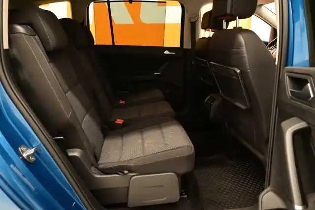 Sininen Tila-auto, Volkswagen Touran – COF-536