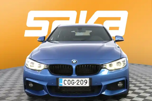 Sininen Sedan, BMW 420 – COG-209