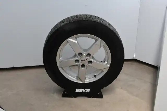 Harmaa Maastoauto, Volkswagen T-Roc – COG-429
