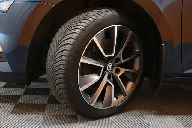 Sininen Farmari, Skoda Superb – COG-527