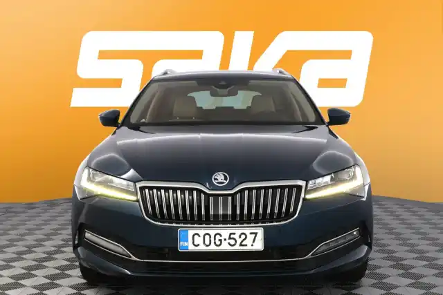 Sininen Farmari, Skoda Superb – COG-527