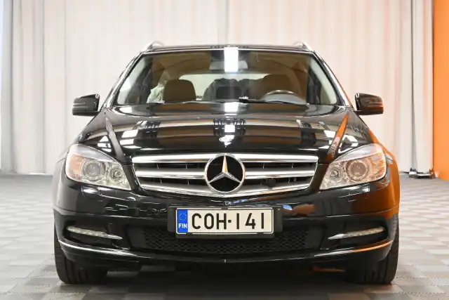 Musta Farmari, Mercedes-Benz C – COH-141