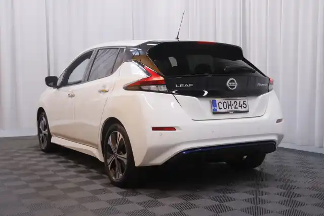 Valkoinen Viistoperä, Nissan Leaf – COH-245