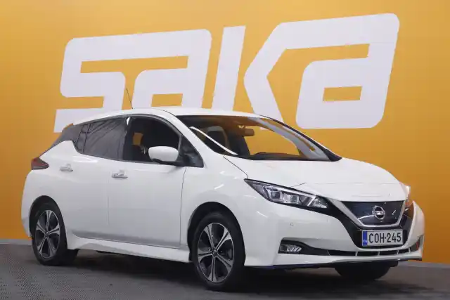 Valkoinen Viistoperä, Nissan Leaf – COH-245