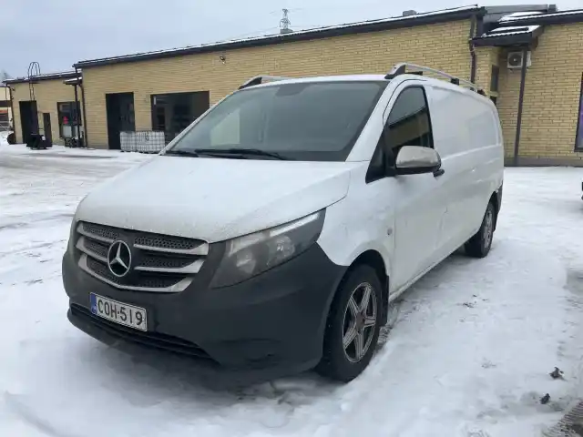 Valkoinen Pakettiauto, Mercedes-Benz Vito – COH-519