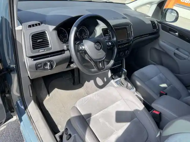 Vihreä Tila-auto, Volkswagen Sharan – COH-558