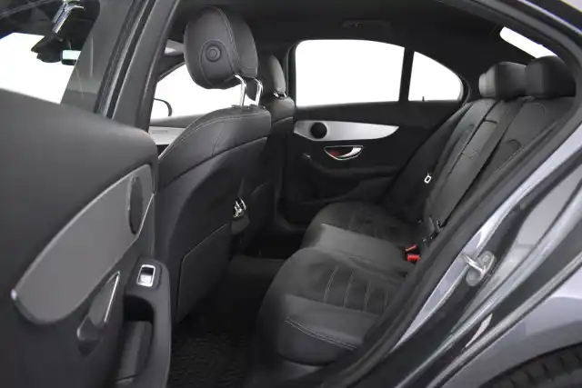 Harmaa Sedan, Mercedes-Benz C – COH-969