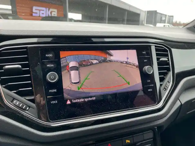 Sininen Maastoauto, Volkswagen T-Roc – COI-159