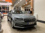 Harmaa Farmari, Skoda Superb – COI-352, kuva 1