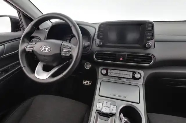 Harmaa Maastoauto, Hyundai KONA – COI-901