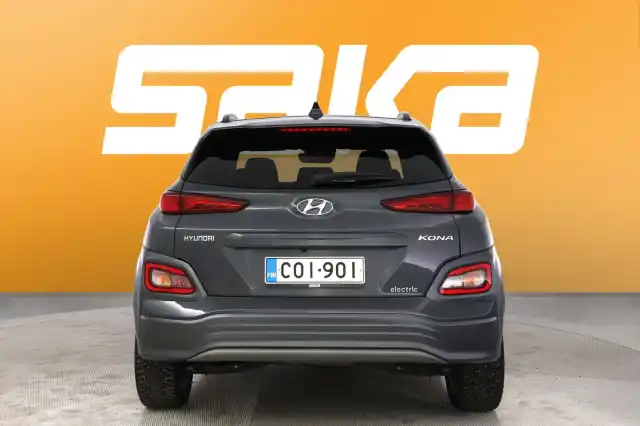 Harmaa Maastoauto, Hyundai KONA – COI-901