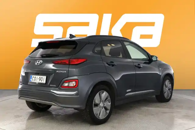 Harmaa Maastoauto, Hyundai KONA – COI-901