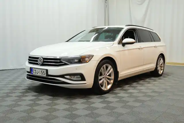 Valkoinen Farmari, Volkswagen Passat – COJ-155