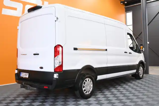 Valkoinen Pakettiauto, Ford Transit – COJ-897