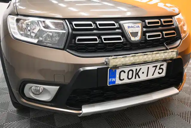 Ruskea (beige) Farmari, Dacia Logan MCV – COK-175