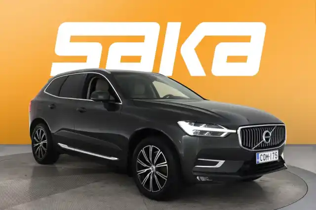 Harmaa Maastoauto, Volvo XC60 – COM-175