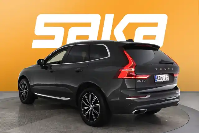 Harmaa Maastoauto, Volvo XC60 – COM-175