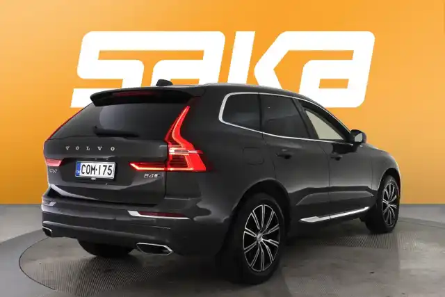 Harmaa Maastoauto, Volvo XC60 – COM-175