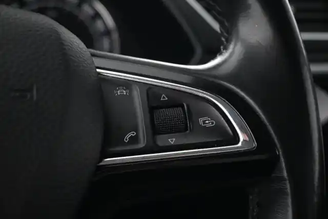 Valkoinen Farmari, Skoda Superb – COM-986