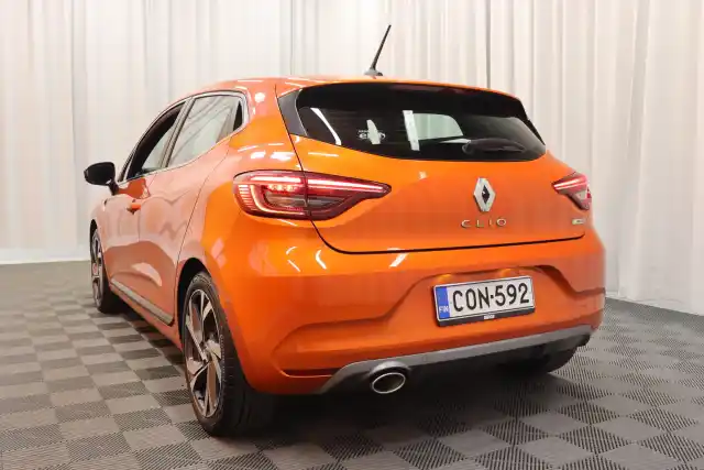 Oranssi Viistoperä, Renault Clio – CON-592