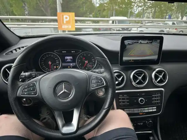 Valkoinen Viistoperä, Mercedes-Benz A – COP-294