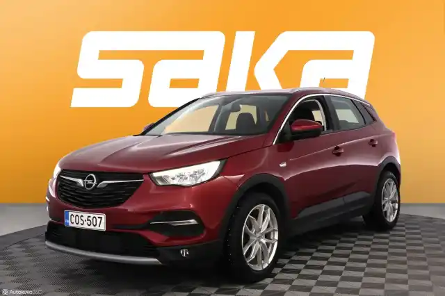 Punainen Maastoauto, Opel Grandland X – COS-507