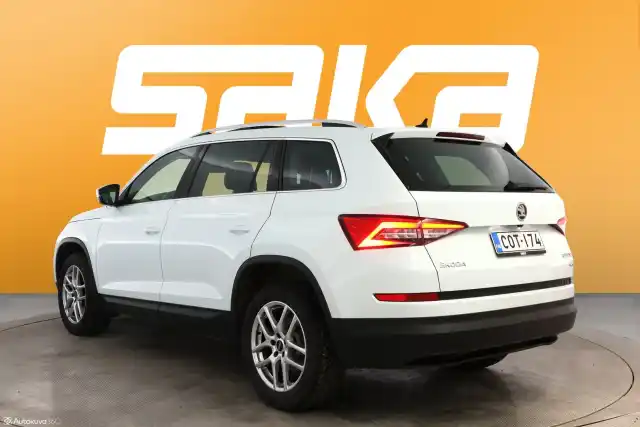 Valkoinen Maastoauto, Skoda Kodiaq – COT-174