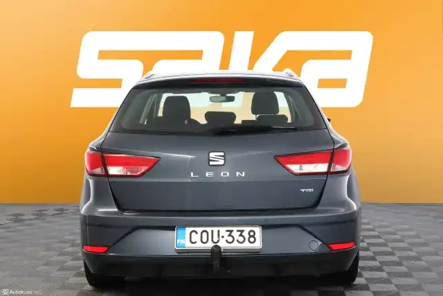 Harmaa Viistoperä, Seat Leon Sportstourer – COU-338