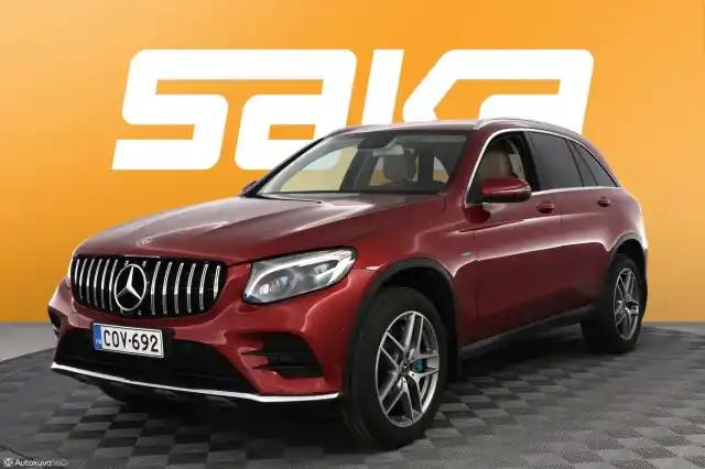 Punainen Maastoauto, Mercedes-Benz GLC – COV-692