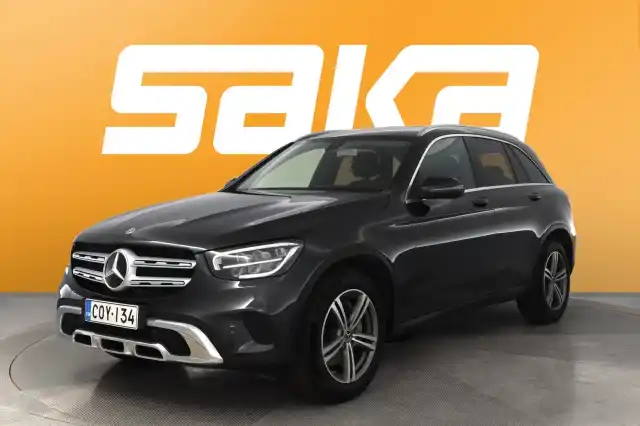 Harmaa Maastoauto, Mercedes-Benz GLC – COY-134