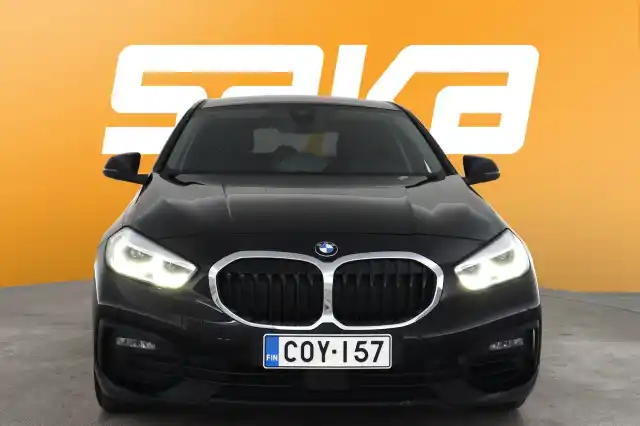 Musta Viistoperä, BMW 118 – COY-157