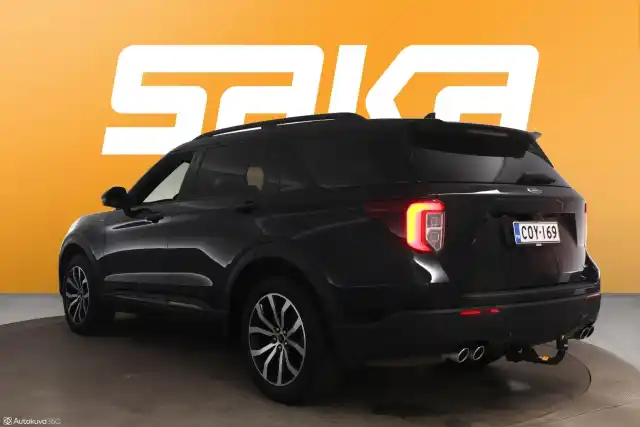 Musta Maastoauto, Ford Explorer – COY-169
